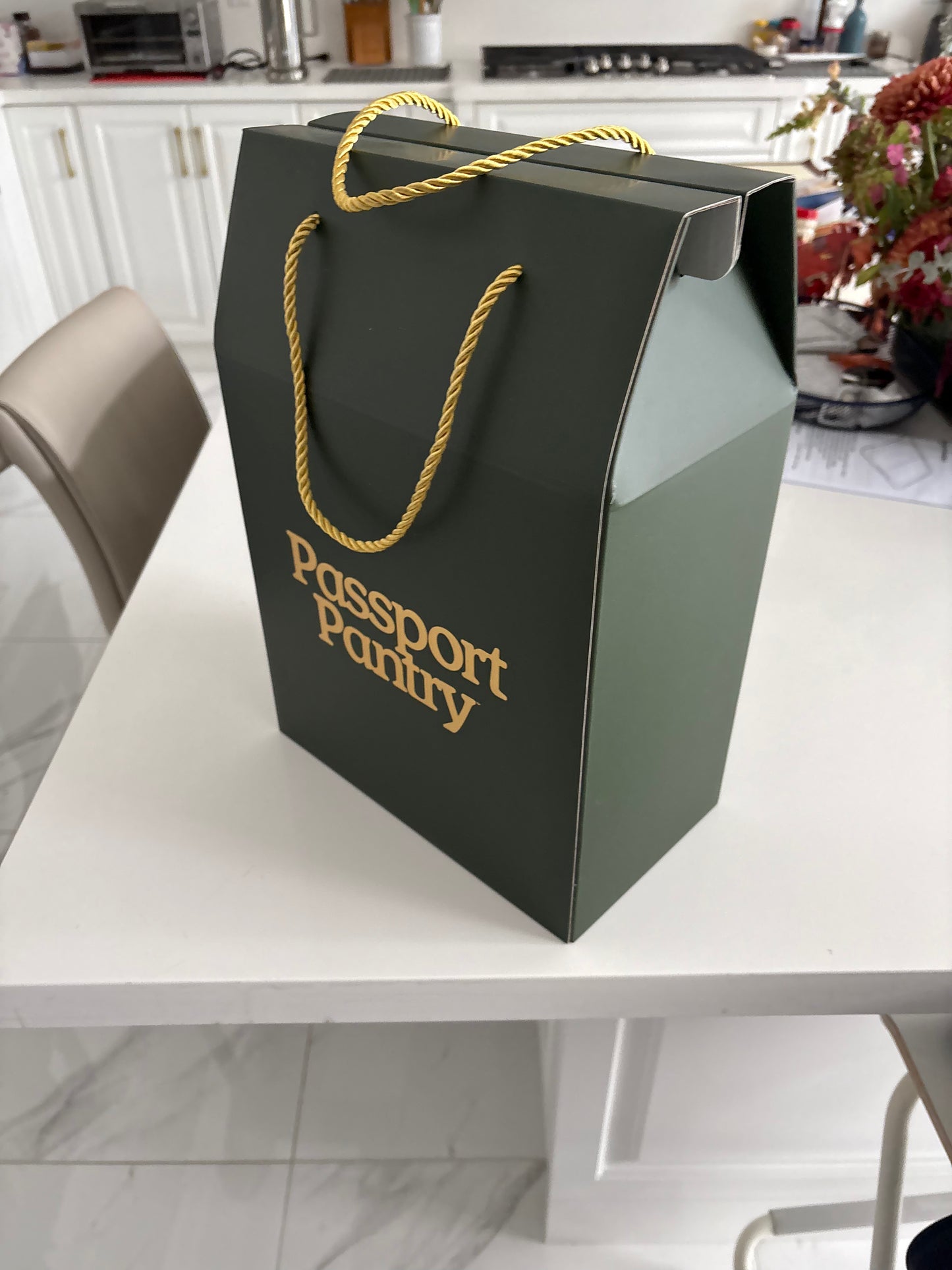 Passport Pantry Gift Box & Recipe Cooklet (Fits 3-4x220g pouches)